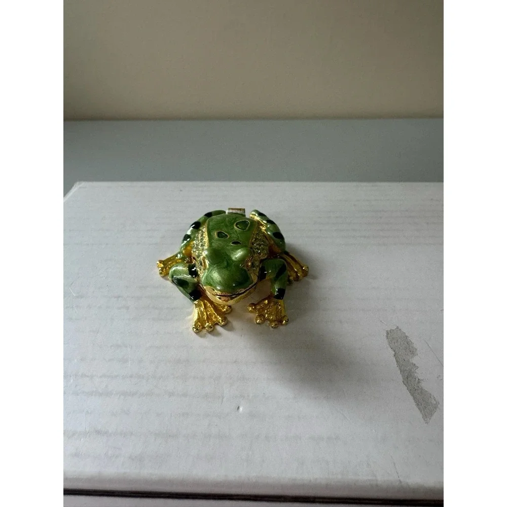 Gorgeous Green Enamel Frog Trinket Box - Jeweled Gold Tone w/ Magnetic Closure